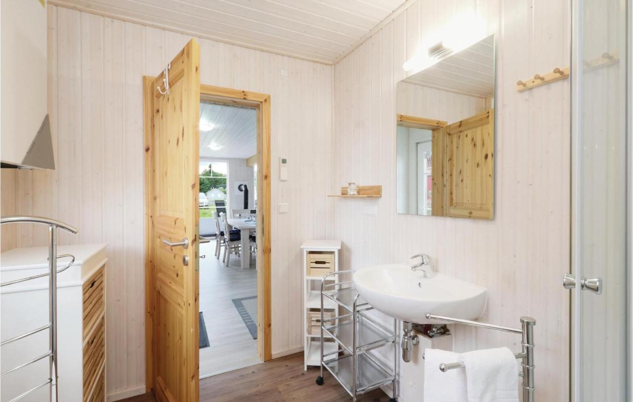 Beach Front Home In Zerpenschleuse With Wifi 外观 照片